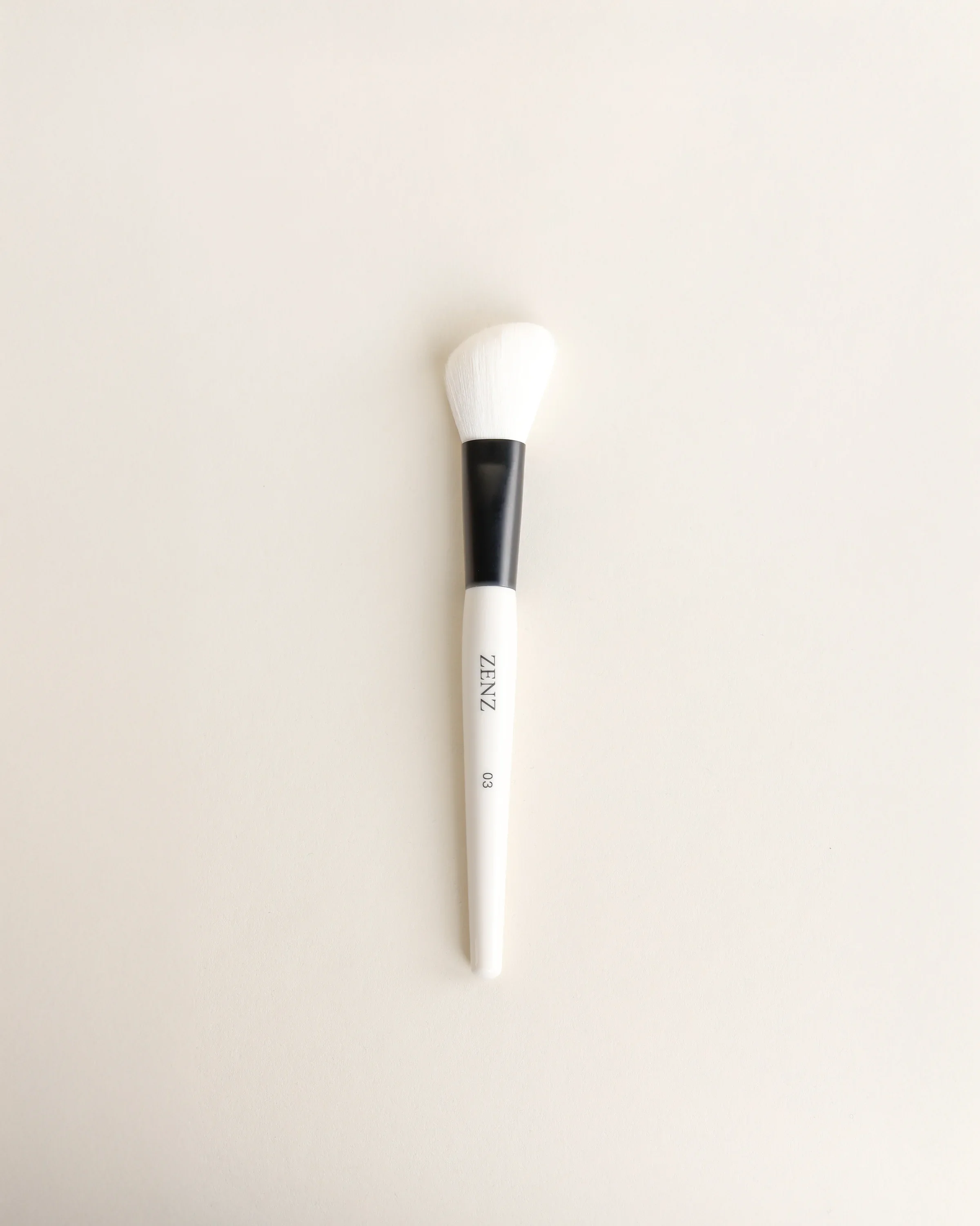 Makeup Brush 03 Cheeks