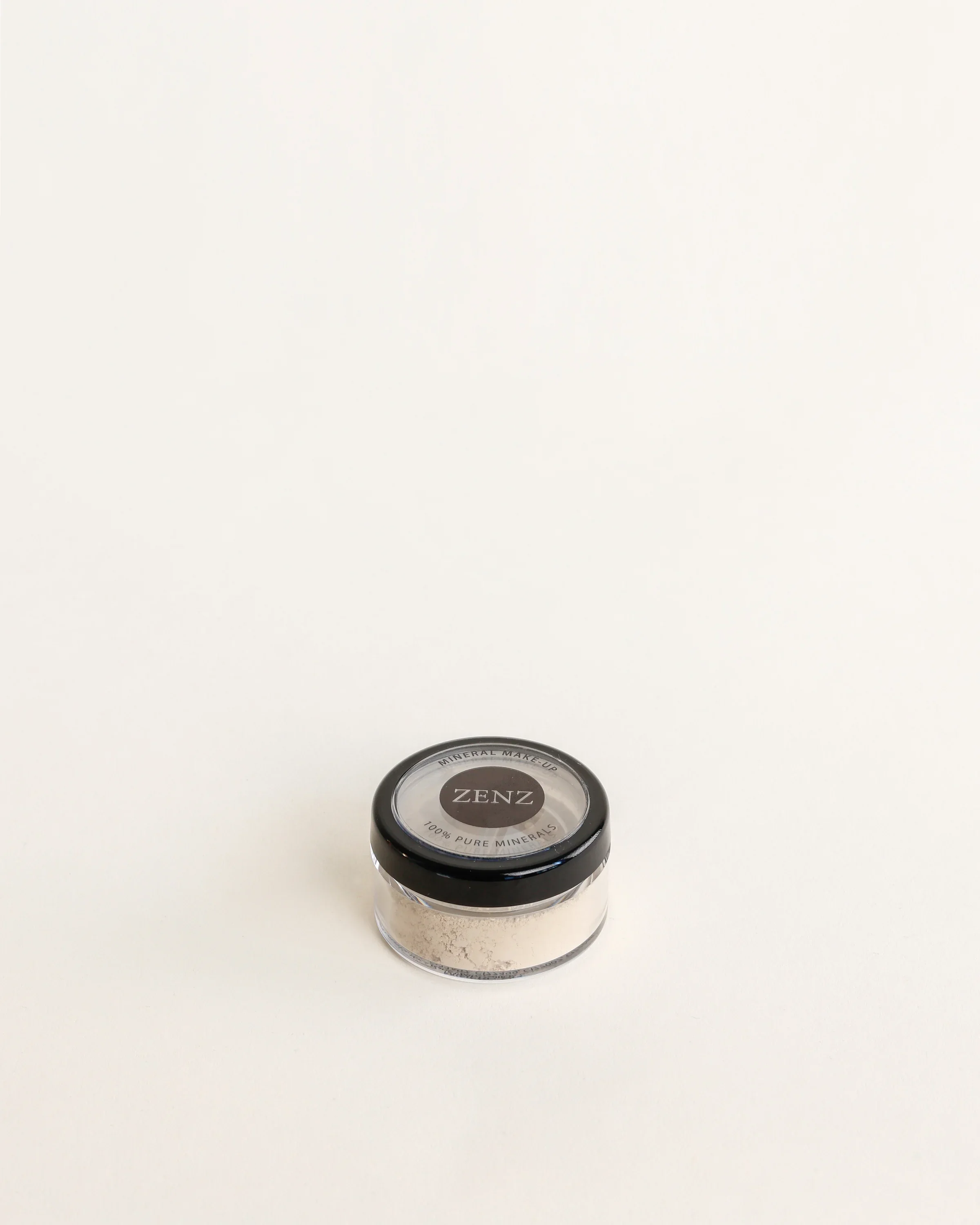 Mineral Foundation Rose no. 200, lys